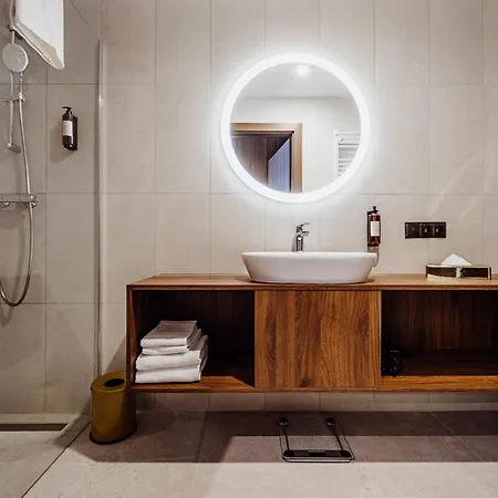 Elements Hotel&spa فندق 5*